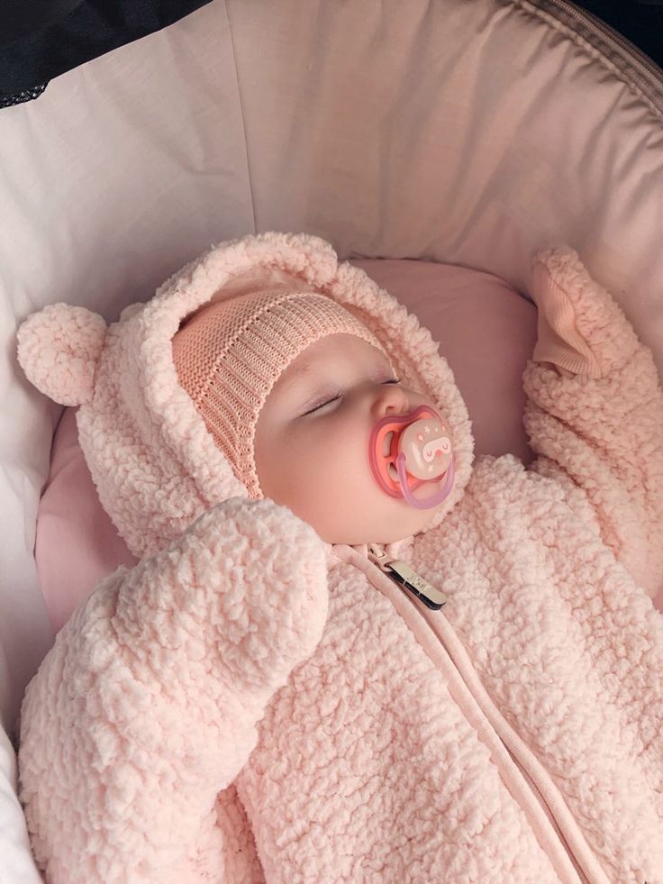 فاطمه اکبری